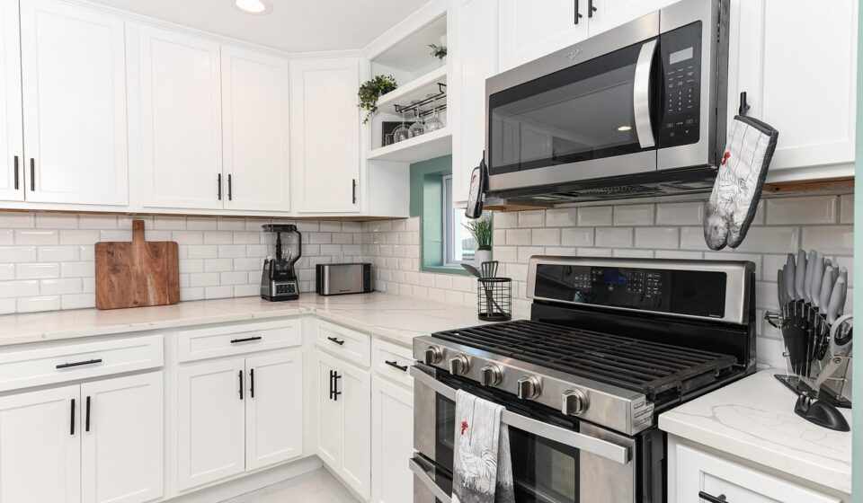 kitchen, cook, gourmet, stove, microwave, food, knife, board, microwave, microwave, microwave, microwave, microwave