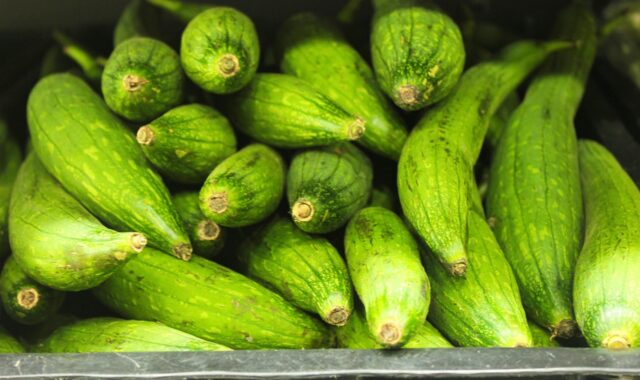 dodka, grocery, store, retail, supermarket, market, shop, food, customer, shopping, purchase, woman, buy, sale, consumer, mall, shelf, shopper, buying, green shopping, green shop, green grocery, green sales, green groceries, green market, dodka, dodka, dodka, dodka, dodka