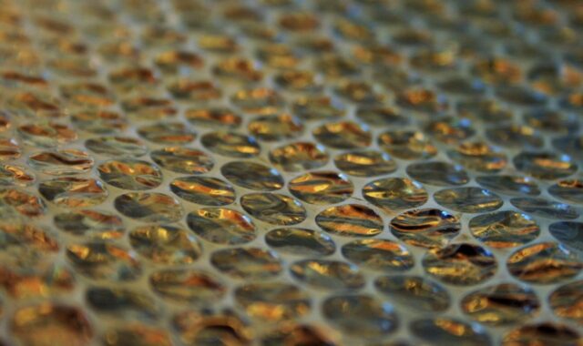 wraps, bubbles, plastic, transparent, patterns, designs, textures, backgrounds, yellow, lights, reflections, packaging, materials, package, packing, soft, protective, sheet, brown bubbles