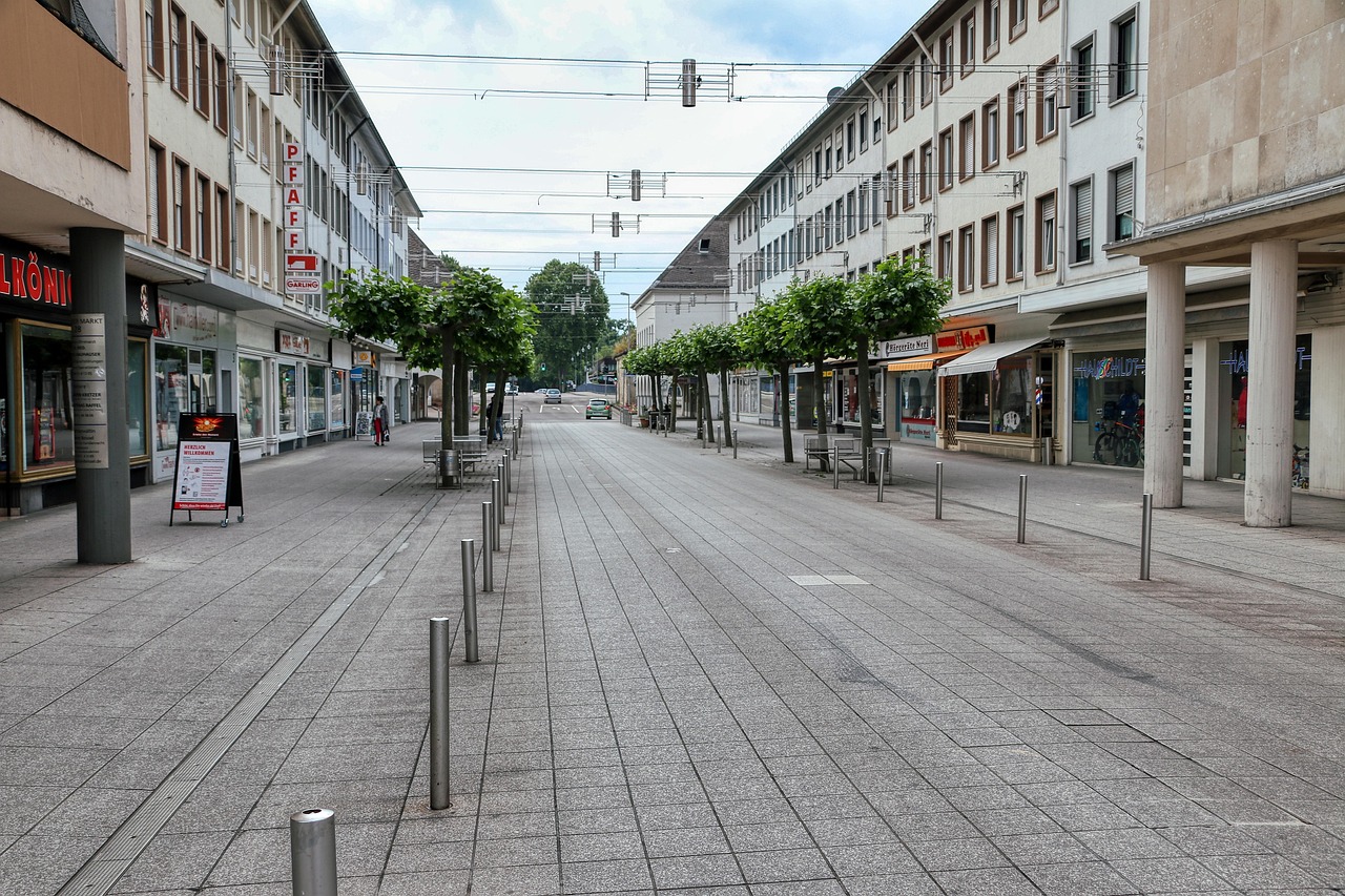 pedestrian zone, saarland, saarlouis, city, arcades, urban, environmentally friendly