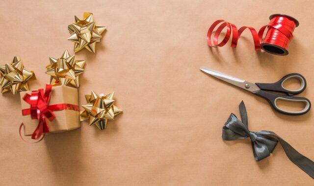 arts and crafts, bows, ribbons, gift, gift wrapping, present, goft box, art materials, scissors, wrapping paper, celebration, christmas gift, christmas present, paper, gift, gift, gift, gift, gift, gift wrapping, present, scissors, wrapping paper, paper
