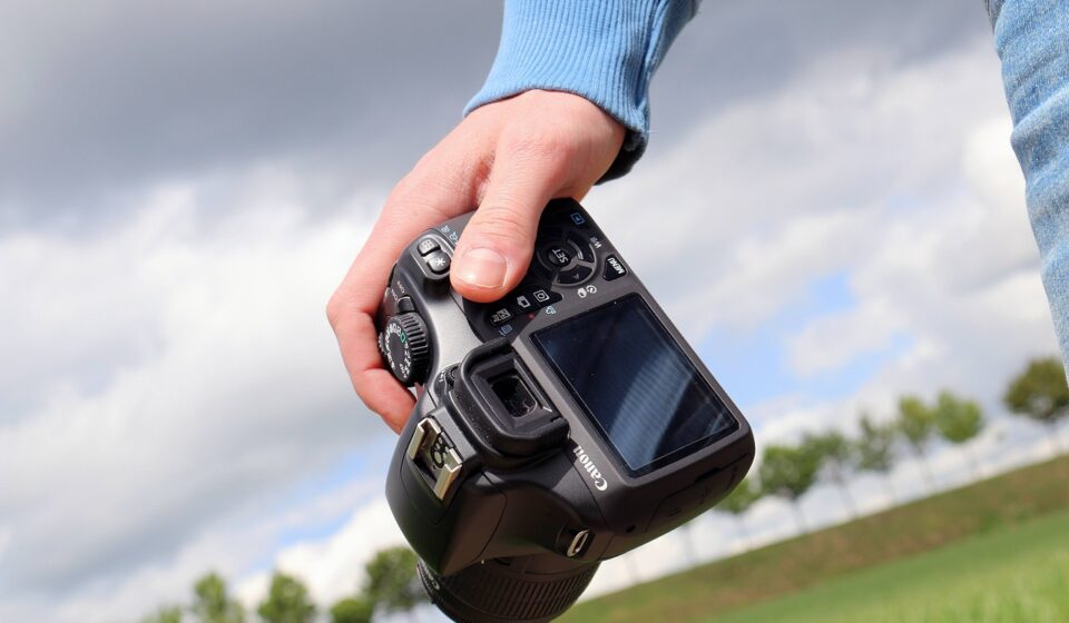 photo, camera, photography, digital, nature, cam, digital camera, holding, photographer, picture, photos, photo shooting, dslr, job, people, shoots, cannon, technology, man, guy, hands, photo, camera, camera, camera, camera, camera, photographer, photographer, job